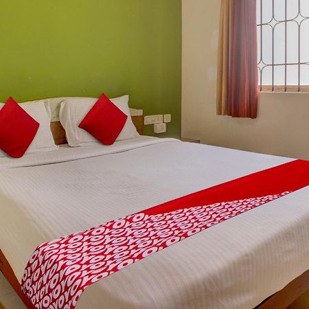 Hotel Oyo Flagship Raj Residency Bangalore Esterno foto